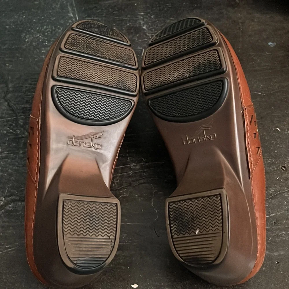 Dansko leather clogs brown/tan- open to offers - Picture 5 of 5